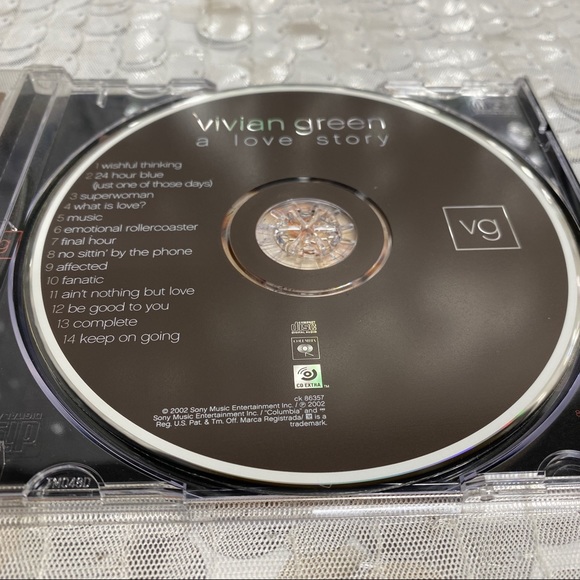 Vivian Green - A Love Story - Picture 5 of 13